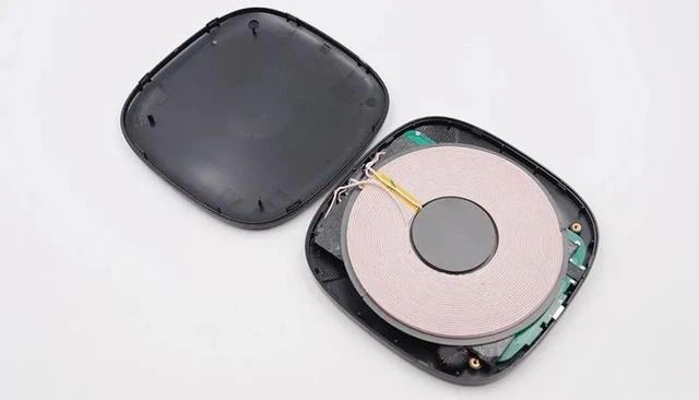 Wireless charging cooling design Wireless charging cooling design